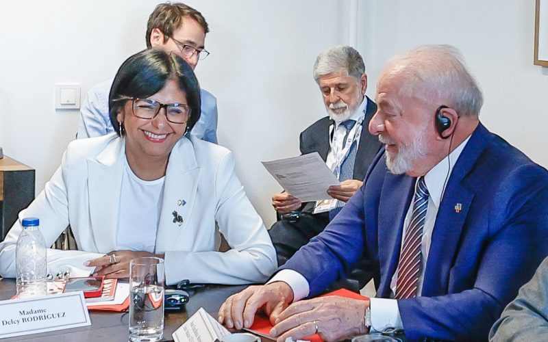 Em telefonema, Delcy agradece ajuda do Brasil e Lula reafirma apoio à reconstrução da Venezuela